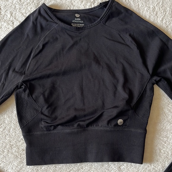 Aura Athletica Seamless Long Sleeve Sport Crop Top - Picture 3 of 5